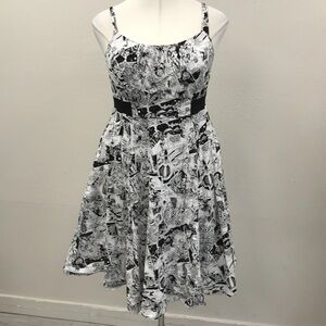 Her Universe Black and White Graphic Midi Dress